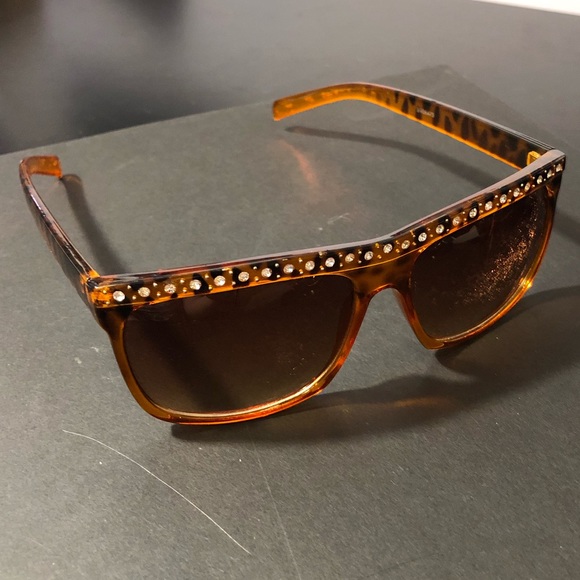 3 for 20‼️ Ardene sunglasses - Picture 2 of 3